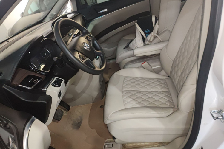 别克GL8 2023款 陆上公务舱 智享型中控内饰19