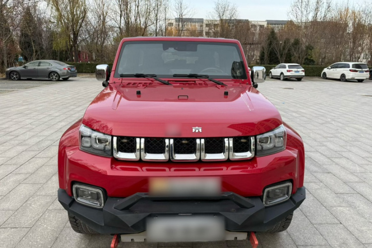 北京BJ40 2019款 PLUS 2.3T 自动四驱旗舰版 国VI车身外观6001