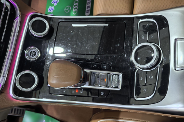 红旗H9 2020款 2.0T 智联旗享版局部细节18