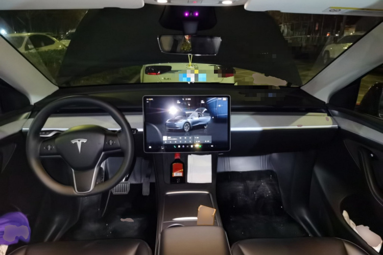 特斯拉 Model Y 2024款 后轮驱动版中控内饰12