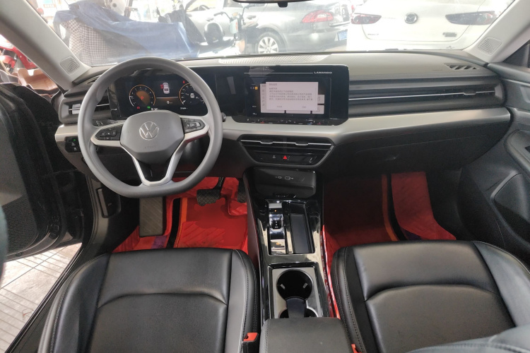 大众 2024款 凌渡L 200TSI DSG潮辣版中控内饰7002