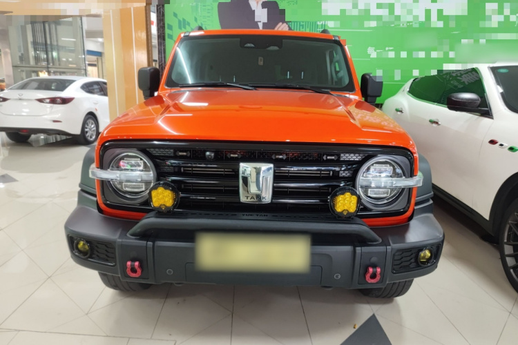 坦克300 2021款 越野版 2.0T 挑战者车身外观2