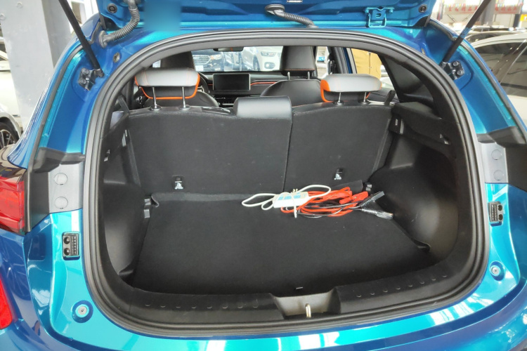 哈弗赤兔 2021款 激擎版 1.5T 铂金兔机舱底盘23