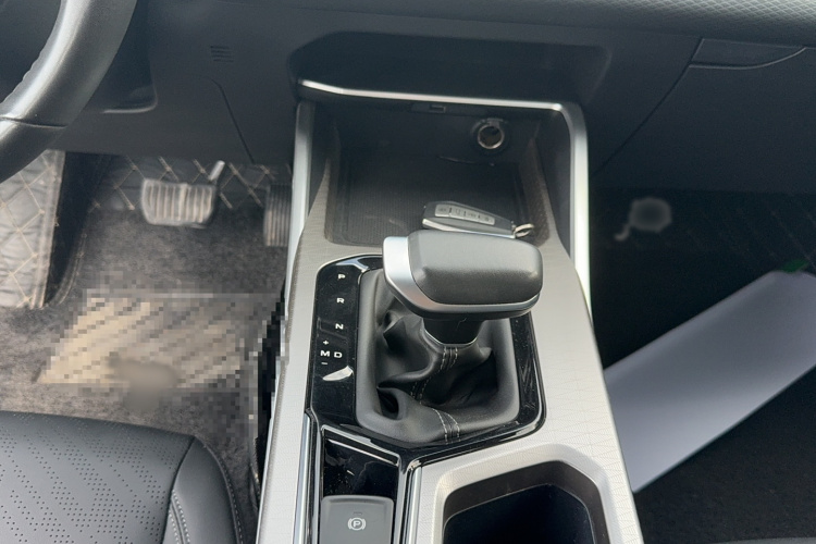 吉利汽车 帝豪 2022款 第4代 1.5L CVT精英型中控内饰7007