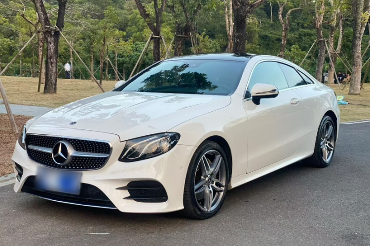 奔驰E级(进口) 2017款 E 200 4MATIC 轿跑车车身外观6006