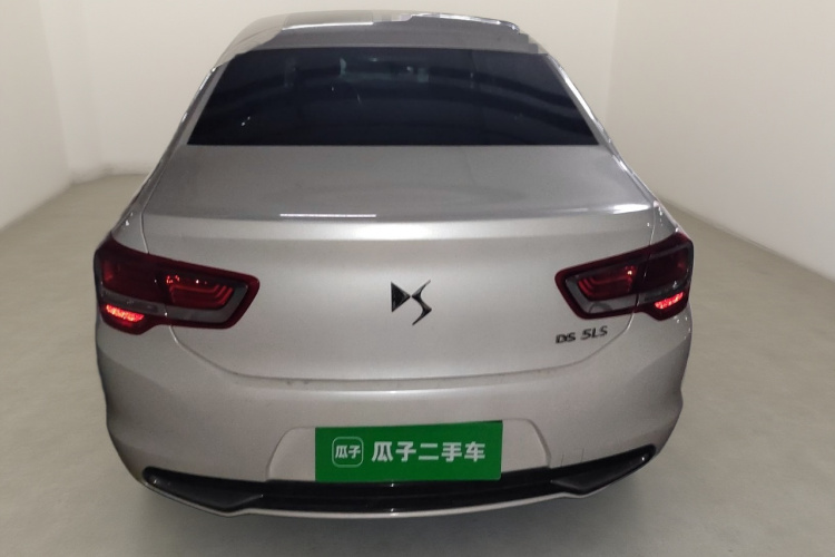 DS 5LS 2016款 1.6T 风尚版THP160车身外观6