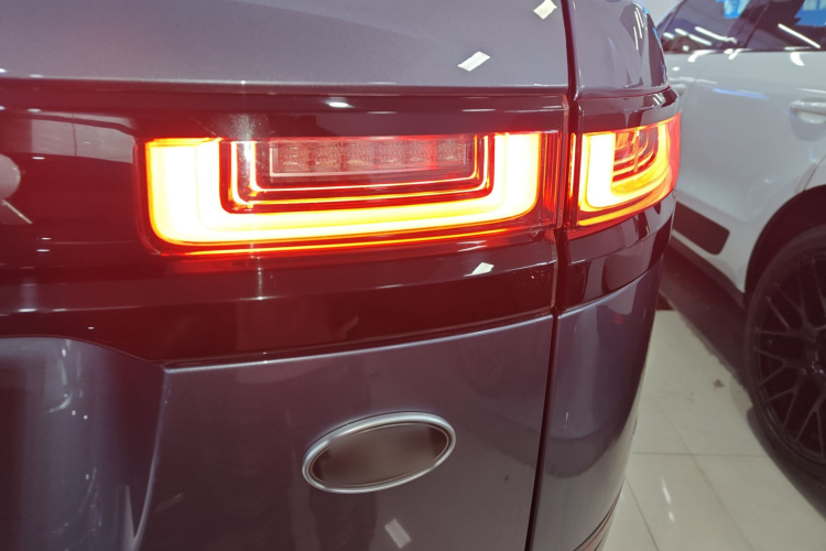 路虎 揽胜星脉 2020款 P250 R-DYNAMIC S车身外观6006