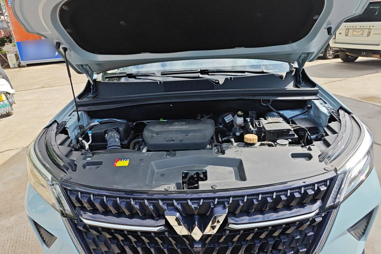 五菱汽车 五菱星辰 2021款 1.5T CVT星辉版机舱底盘24