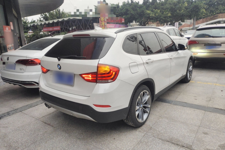 宝马X1 2015款 sDrive18i 领先晋级版车身外观7