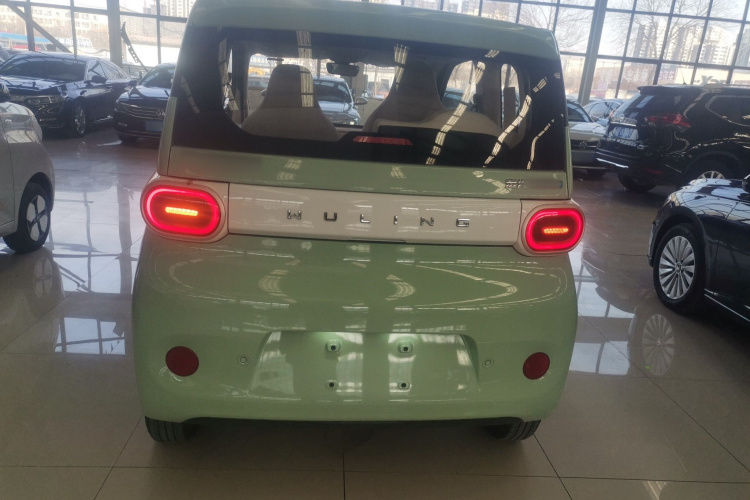 五菱汽车 宏光MINIEV 2024款 第三代 215km 青春版车身外观6004