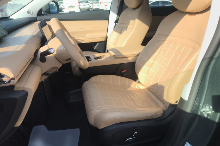 星途 星纪元 ET 2024款 增程 200 Plus中控内饰19