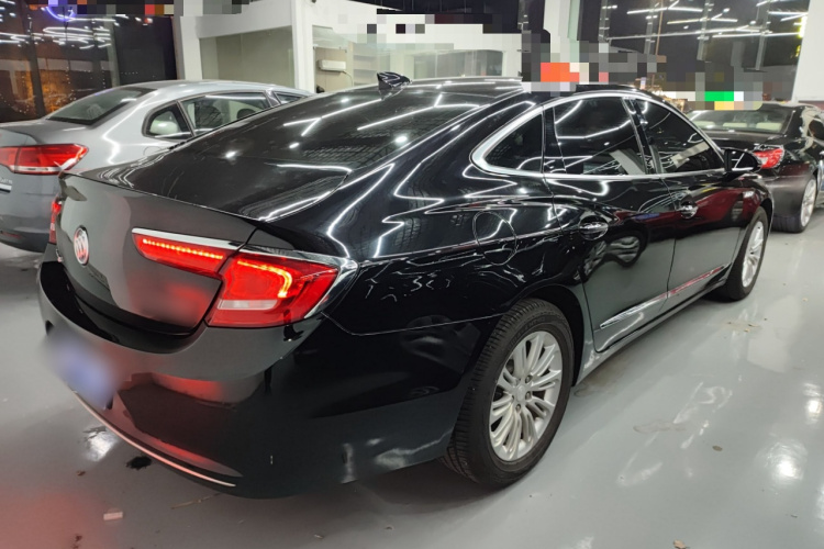 别克 君越 2018款 20T 精英型车身外观7