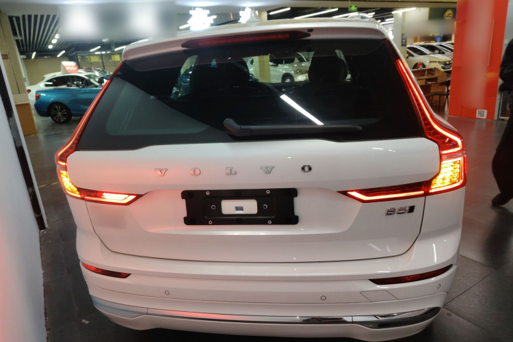 沃尔沃XC60 2025款 B5 四驱智远豪华版车身外观6