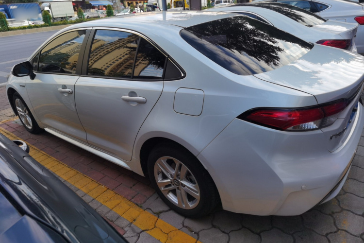 丰田 雷凌 2021款 双擎 1.8H E-CVT豪华版车身外观6003