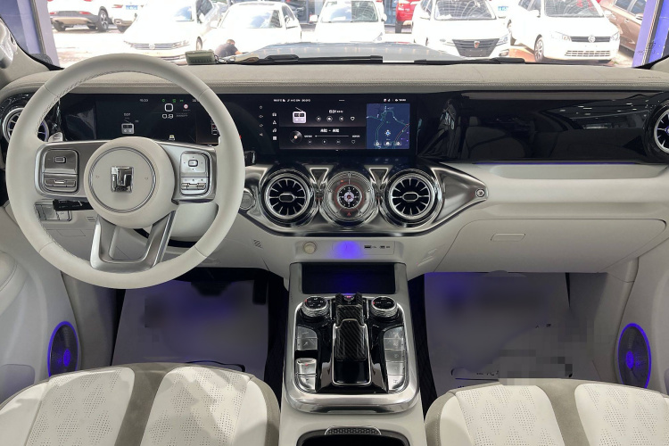 超境汽车 共创坦克300 2021款 2.0T 赛博坦克中控内饰7002