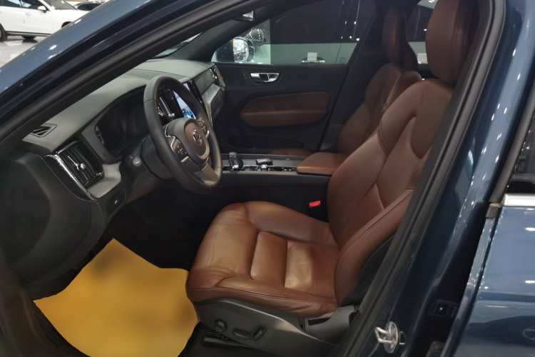 沃尔沃XC60 2023款 B5 四驱智逸豪华版局部细节19