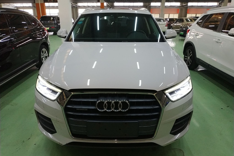 奥迪Q3 2017款 40 TFSI quattro 全时四驱运动型车身外观2