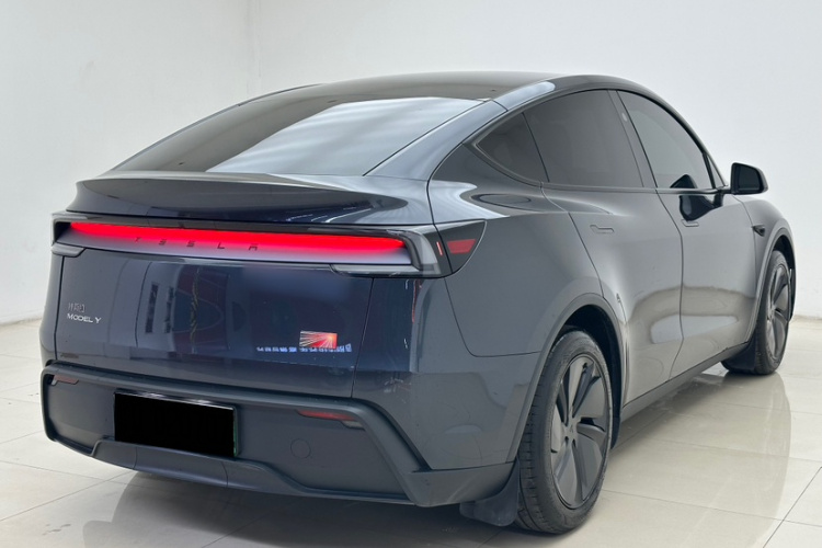 特斯拉 Model Y 2025款 后轮驱动版车身外观6005