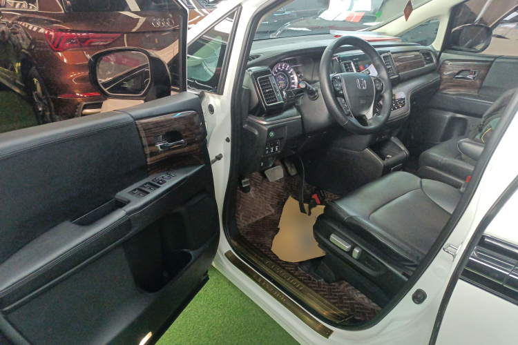 本田 艾力绅 2016款 2.4L 舒适版中控内饰7003