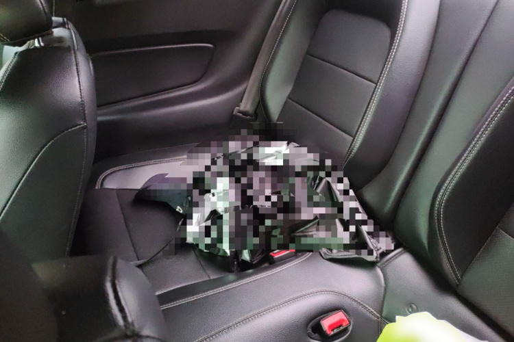 福特 Mustang 2019款 2.3L EcoBoost中控内饰21