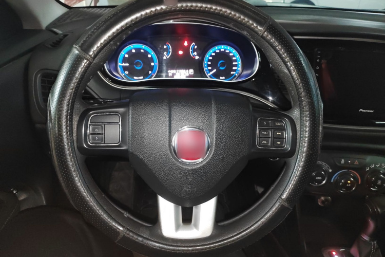 菲亚特 菲翔 2015款 1.4T 自动悦享版中控内饰13