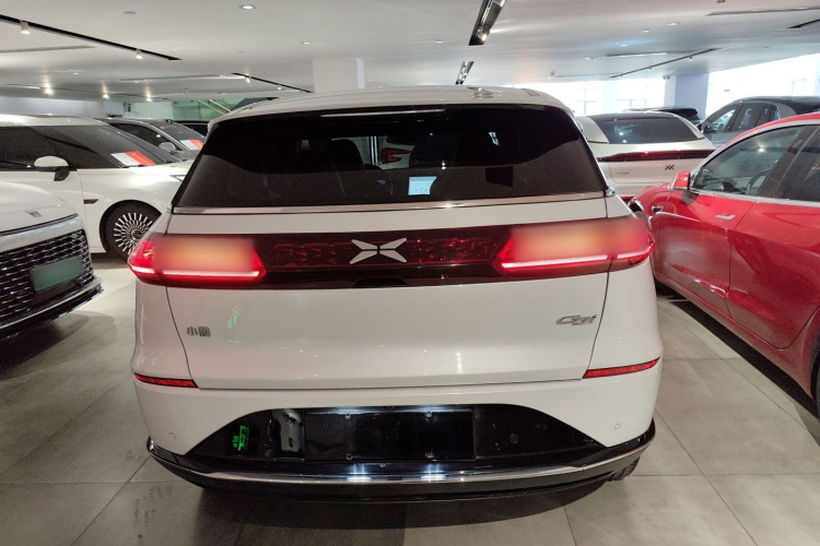 小鹏G3 2022款 G3i 460N+车身外观6