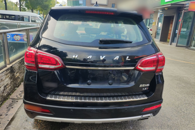 哈弗H6 2014款 运动版 1.5T 手动两驱精英型车身外观6