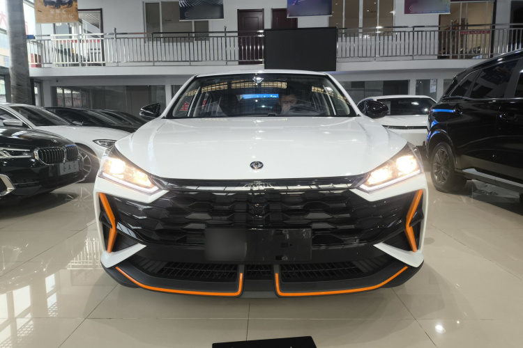 东风风神 奕炫 2024款 1.5L 自动劲速版车身外观6001