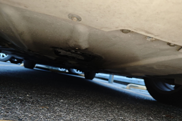 宝马2系多功能旅行车 2015款 218i 运动设计套装局部细节9008