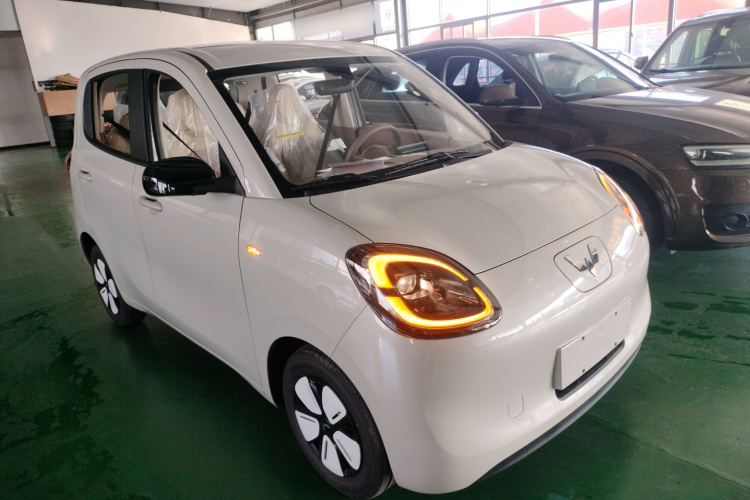 五菱汽车 宏光MINIEV 2025款 四门版 进阶款车身外观3