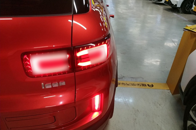 吉利汽车 吉利icon 2021款 1.5TD 锦鲤车身外观9