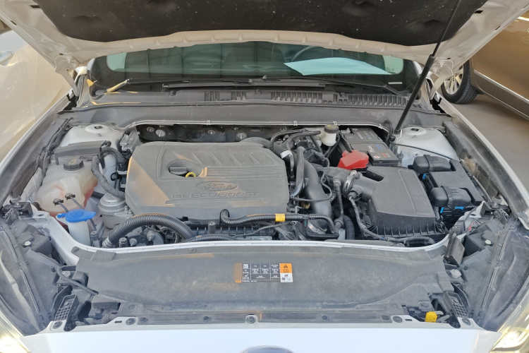 福特 蒙迪欧 2018款 EcoBoost 180 时尚型机舱底盘24