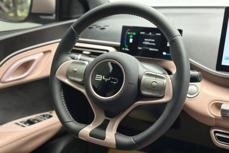 比亚迪 海鸥 2025款 305km 自由版中控内饰7004