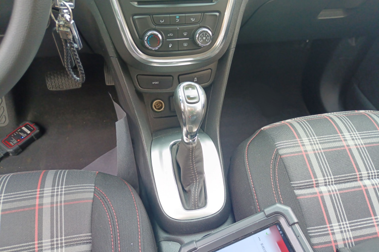 别克 昂科拉 2015款 1.4T 自动两驱都市精英型局部细节18