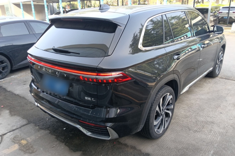 吉利汽车 星越L 2024款 2.0TD 高功自动两驱天际版车身外观7