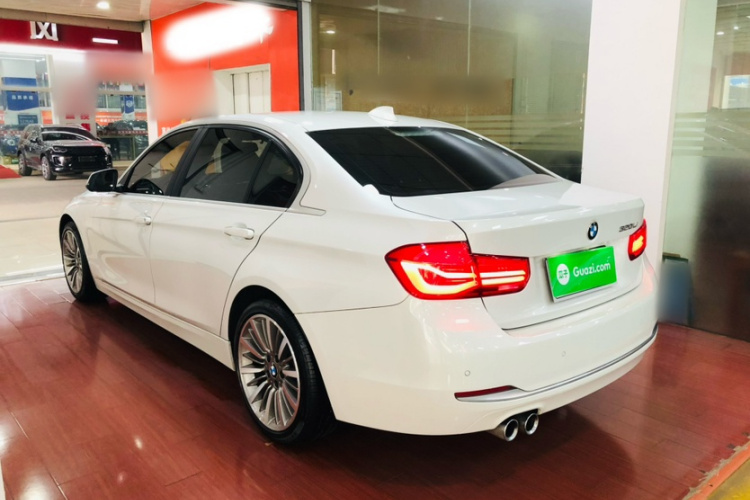 宝马3系 2019款 320Li 时尚型车身外观6008