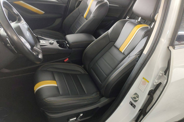 哈弗F7x 2019款 2.0T 两驱极智潮玩版中控内饰19