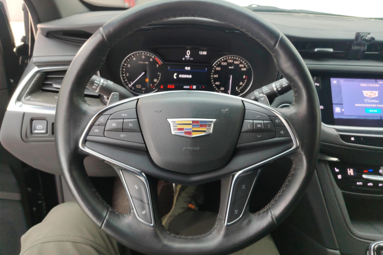 凯迪拉克XT5 2021款 2.0T 四驱尊贵型中控内饰13