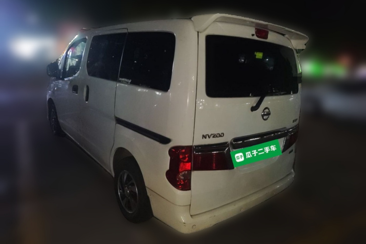 日产NV200 2016款 改款 1.6L CVT豪华型车身外观6003