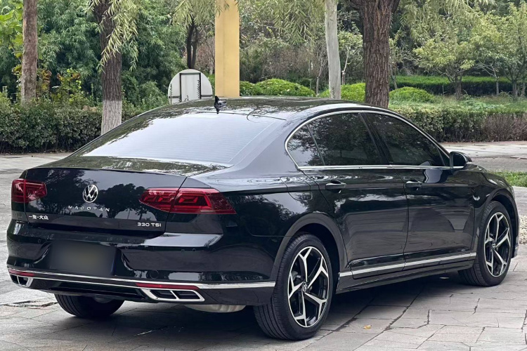大众 迈腾 2023款 200万辆纪念版 330TSI DSG领先型车身外观6005