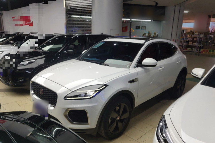 捷豹E-PACE 2024款 进取运动版 R-DYNAMIC S车身外观1