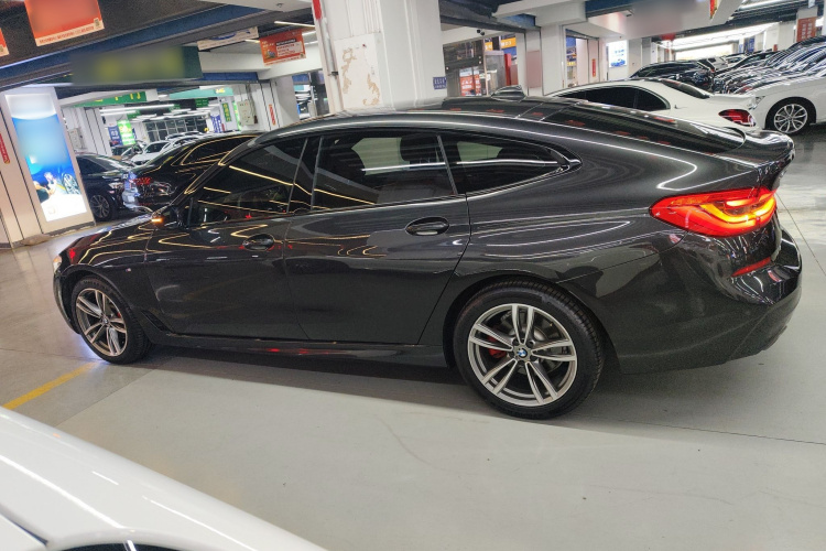 宝马6系GT 2019款 630i M运动套装车身外观6003