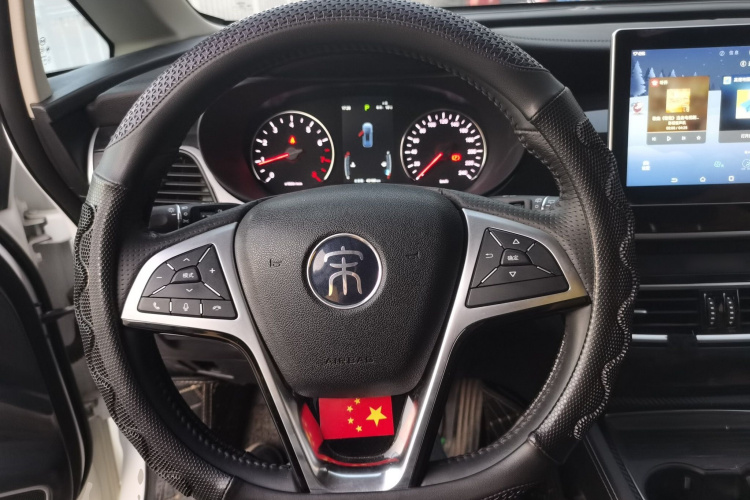 比亚迪 宋MAX 2019款 1.5T 自动智联睿逸天窗型 7座 国VI中控内饰13