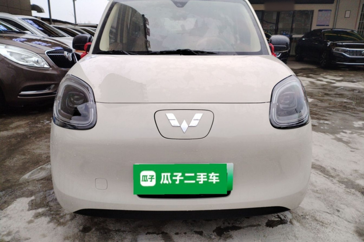 五菱汽车 宏光MINIEV 2025款 四门版 臻享款车身外观2