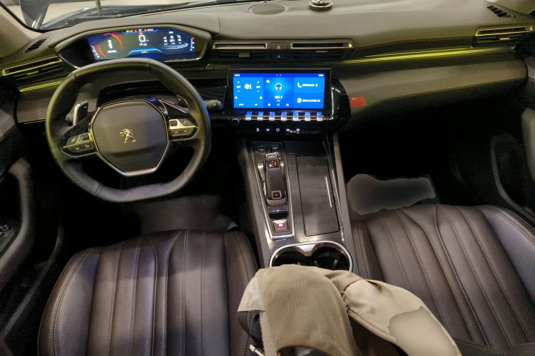 标致508 2022款 508L 360THP PureTech 驾趣版中控内饰12