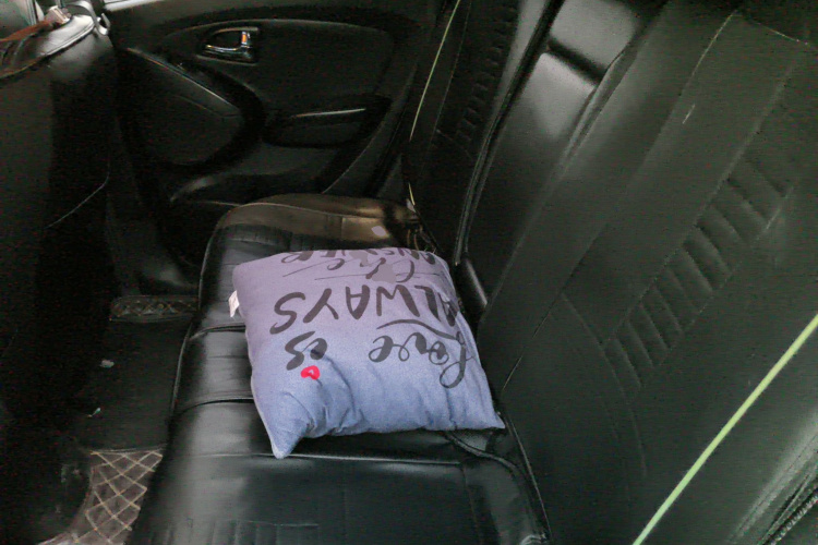 北京现代ix35 2013款 2.0L 自动两驱智能型GLS 国V中控内饰21