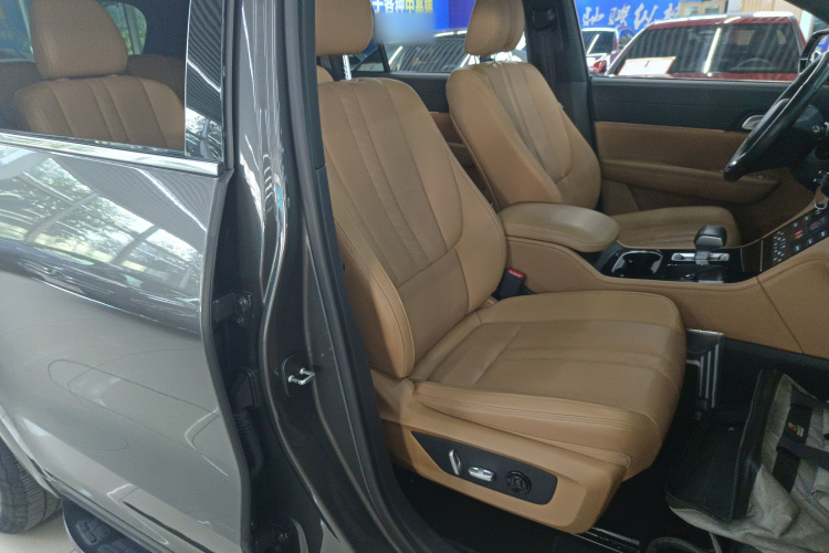 理想汽车 理想ONE 2020款 增程6座版局部细节41