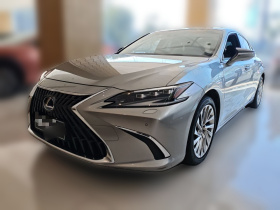 雷克萨斯ES 2021款 300h 行政版