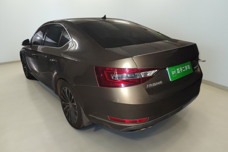 斯柯达 速派 2018款 TSI280 DSG舒适版 国V车身外观5