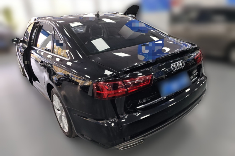 奥迪A6L 2018款 35 TFSI 典藏版车身外观5